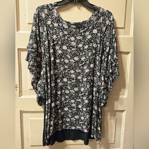 Floral Black and White Women's Top